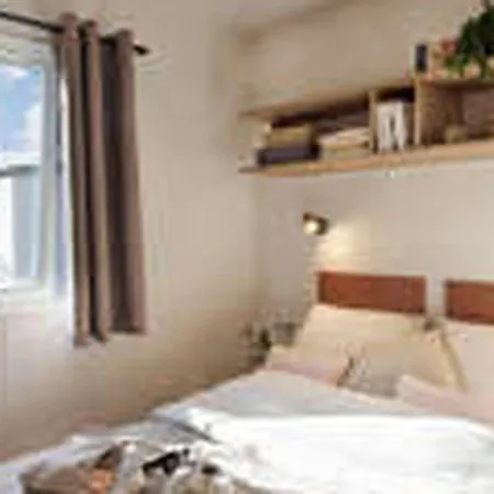 Mobil-home Avec Clim, Animaux Ok - 4 Pers. - Api-1-52-2424
