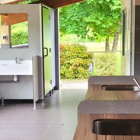 Mobil-home Avec Clim, Animaux Ok - 4 Pers. - Api-1-52-2424